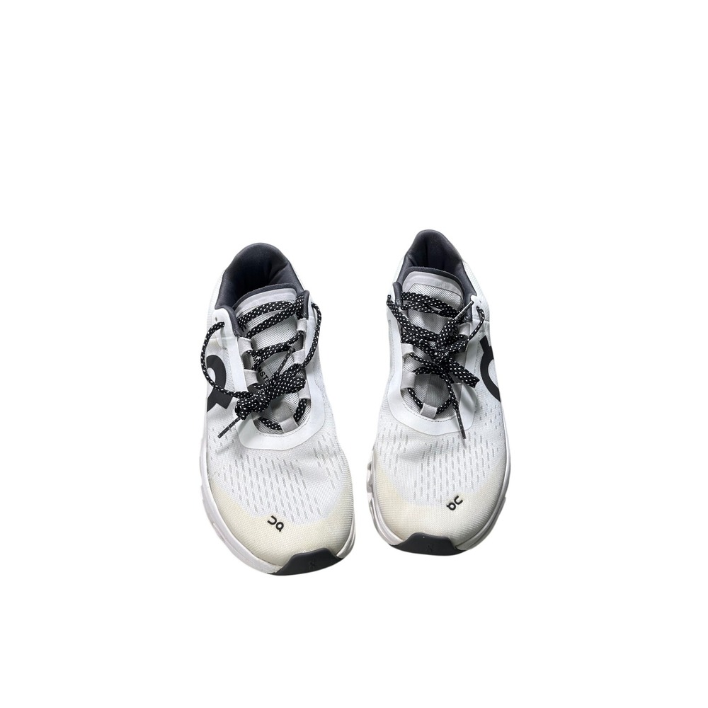 On Cloud 5 Running Shoes Women's US 8 White Black Swiss Engineering Athletic